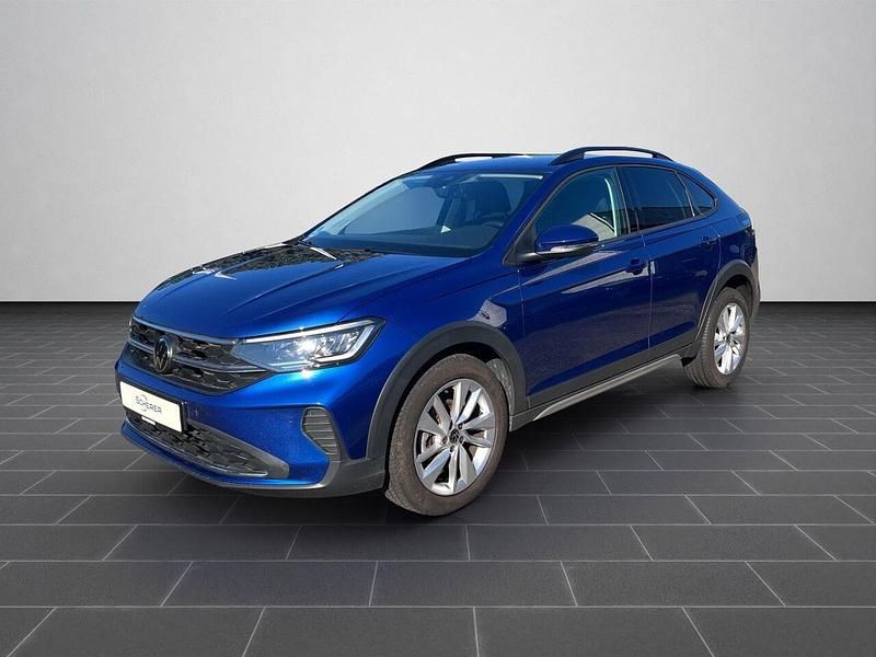Reef blue metallic (metallic) Gebraucht 2024 VW Taigo Life SUV | 20.930 € (Superpreis) - Bild 1/4