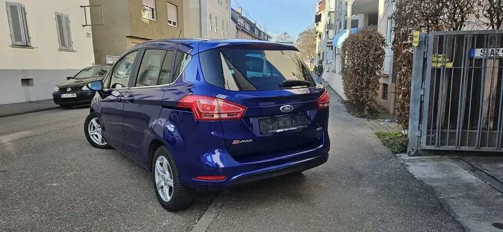 Używany Ford B-MAX Titanium 101 KM (74 kW) 2014 Niebieski Minivan