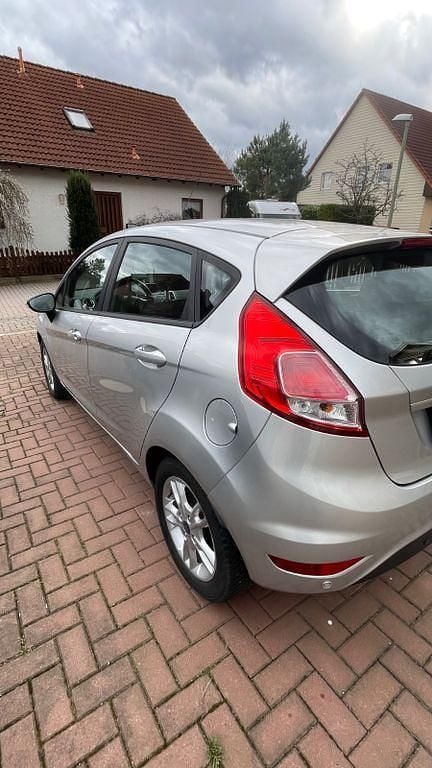 Gebraucht Ford Fiesta SYNC Edition 80 PS (58 kW) 2015 Grau Limousine
