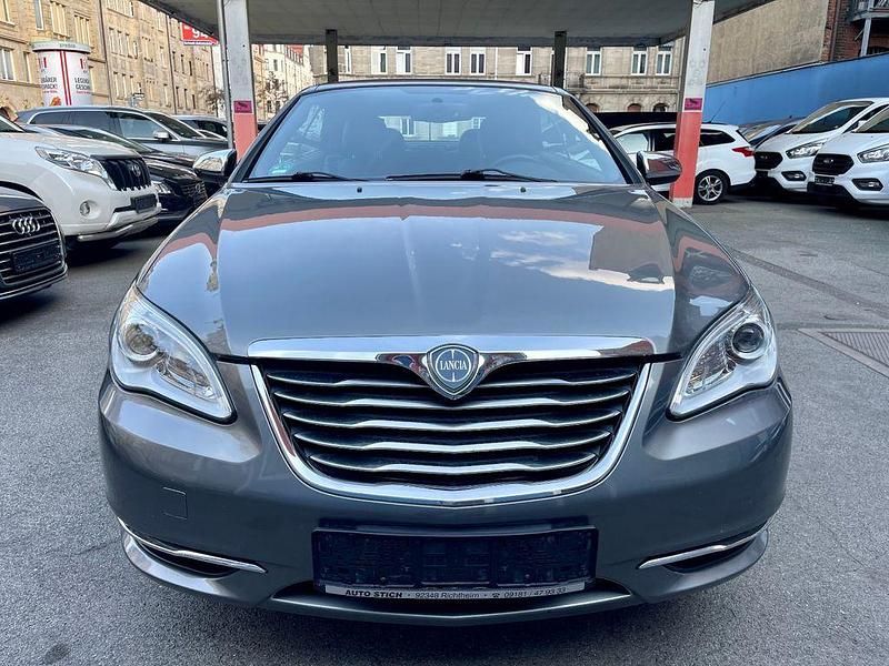 Usata Lancia Flavia 170 CV (125 kW) 2013 Grigio Cabrio
