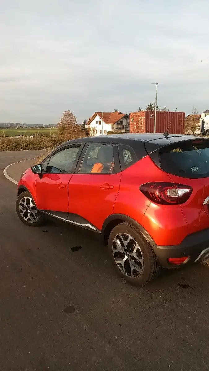 Gebraucht Renault Captur 90 PS (66 kW) 2018 Rot SUV