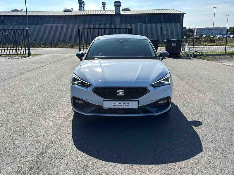 Second-hand Seat Leon FR 150 CP (110 kW) 2024 Alb Berlinǎ