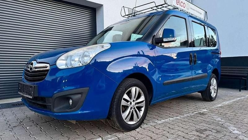 Blau Gebraucht 2016 Opel Combo Van / Kleinbus | 6.600 € (Guter Preis) - Bild 1/4