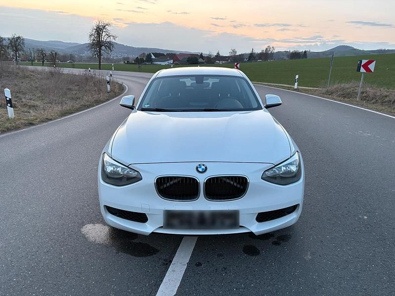 Gebraucht BMW 116 136 PS (100 kW) 2012 Weiß Kleinwagen