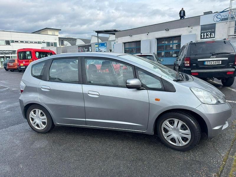 Gebraucht Honda Jazz 90 PS (66 kW) 2008 Silber Kleinwagen