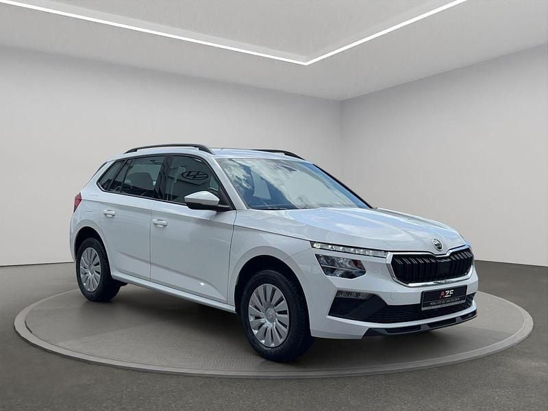 Neu Skoda Kamiq Essence 95 PS (69 kW) 2025 Weiß SUV