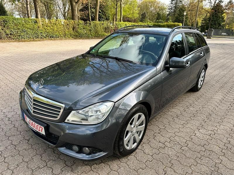 Gebraucht Mercedes C220 170 PS (125 kW) 2013 Grau Kombi