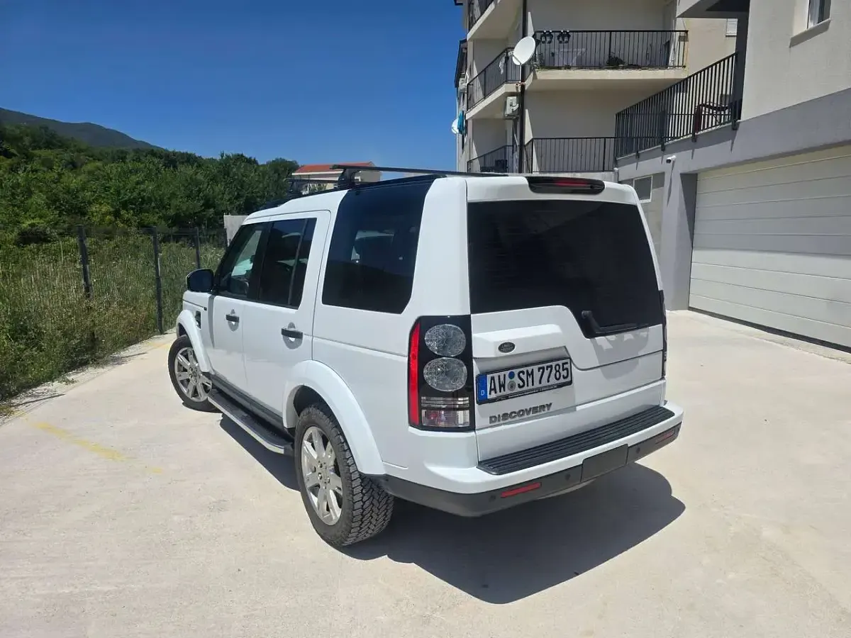 Gebraucht Land Rover Discovery 4 SE 211 PS (155 kW) 2016 Weiß SUV