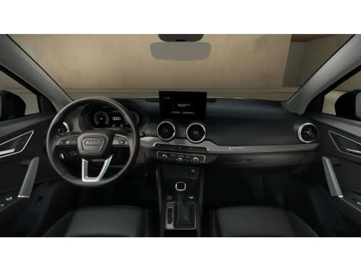 Second-hand Audi Q2 Advanced 190 CP (139 kW) 2025 Negru SUV