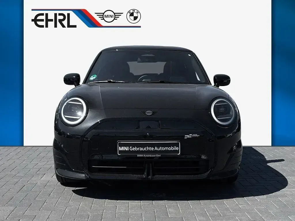 Usata Mini Cooper 135 kW (184 CV) 2024 Nero Utilitaria
