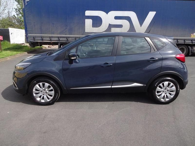 Second-hand Renault Captur Dynamique 90 CP (66 kW) 2013 Gri SUV
