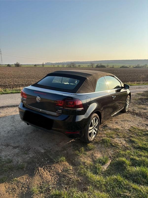 Gebraucht VW Golf 105 PS (77 kW) 2011 Schwarz Cabrio