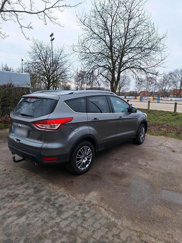 Gebraucht Ford Kuga 170 PS (125 kW) 2014 Grau SUV