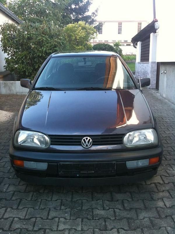 Gebraucht VW Golf III 90 PS (66 kW) 1993 Blau Kleinwagen
