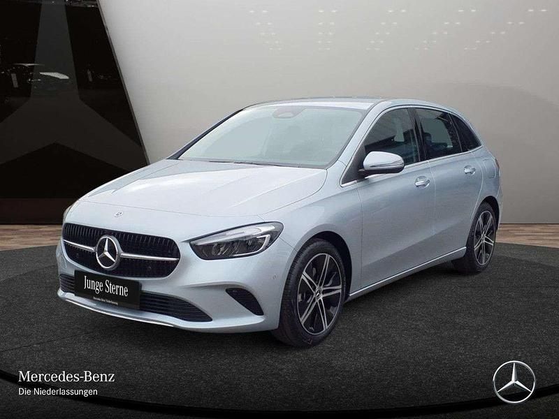 Gebraucht Mercedes B200 Advanced Plus 163 PS (119 kW) 2025 Silber Van / Kleinbus