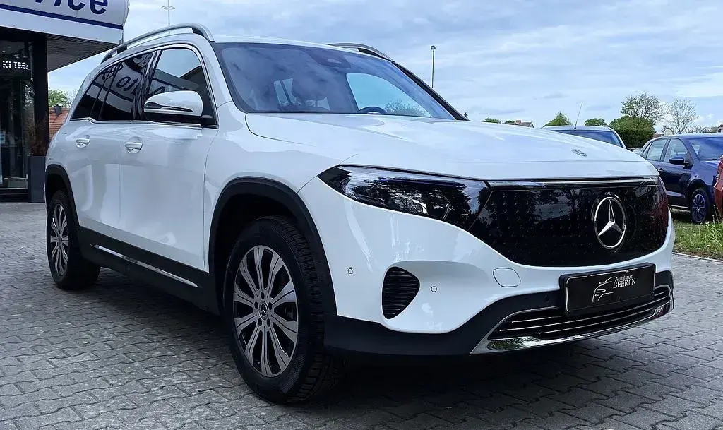 Gebraucht Mercedes EQB250+ AMG 139 kW (190 PS) 2024 Weiß SUV