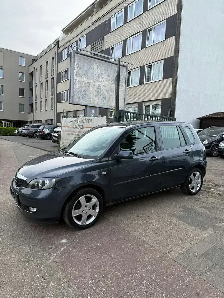 Gebraucht Mazda 2 80 PS (58 kW) 2006 Amarograu metallic Kleinwagen