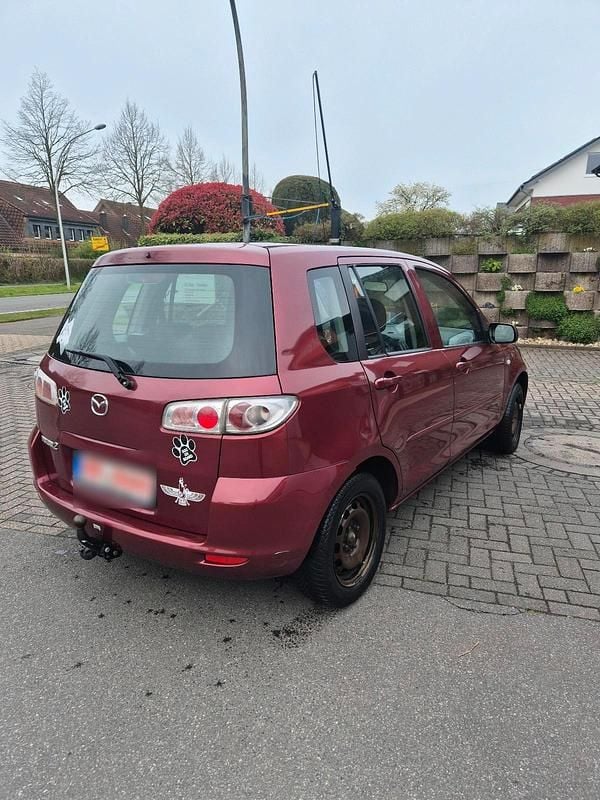 Gebraucht Mazda 2 85 PS (62 kW) 2006 Rot Kleinwagen