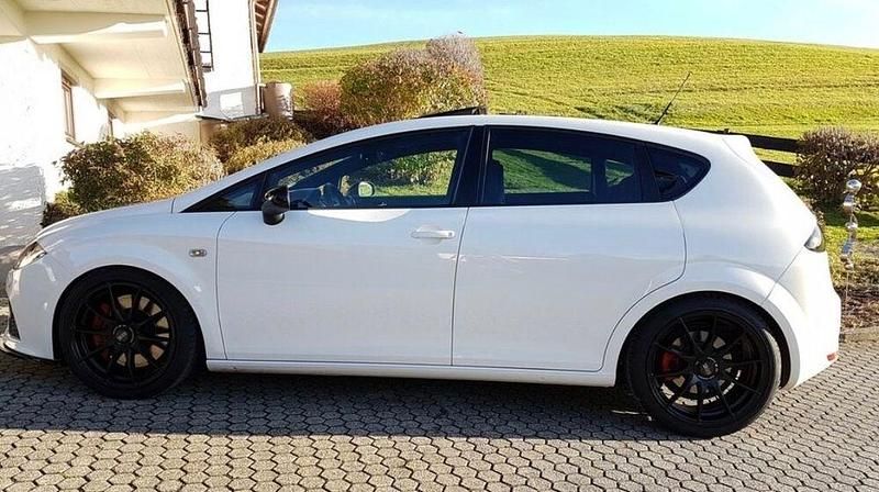 Gebraucht Seat Leon CUPRA 241 PS (177 kW) 2008 Weiß Kleinwagen