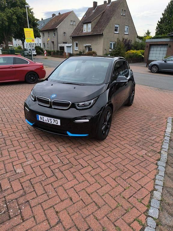 Schwarz Gebraucht 2021 BMW i3 Kleinwagen | 18.100 € (Superpreis) - Bild 1/4