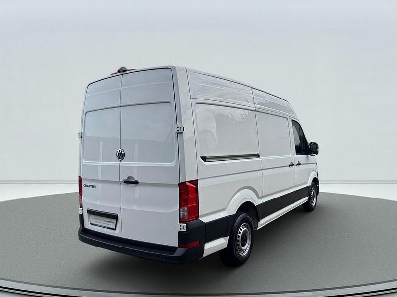 Gebraucht VW Crafter 140 PS (102 kW) 2021 Schwarz / candy weiss (metallic) Van