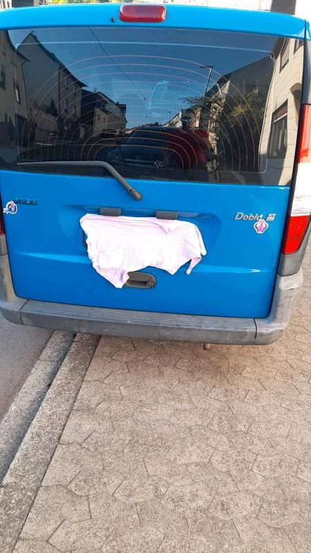 Blau Gebraucht 2002 Fiat Doblò Van / Kleinbus | 1.800 € (Fairer Preis) - Bild 1/4