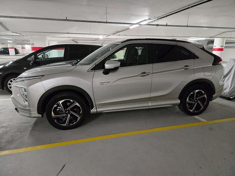 Gebraucht Mitsubishi Eclipse Cross 98 PS (72 kW) 2022 Silber SUV