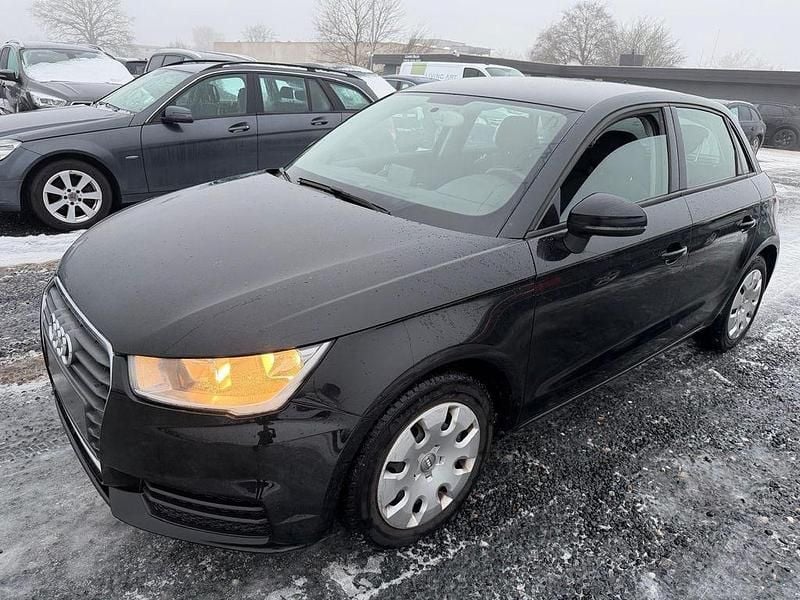 Gebraucht Audi A1 Sportback Basis 95 PS (69 kW) 2016 Schwarz Kleinwagen