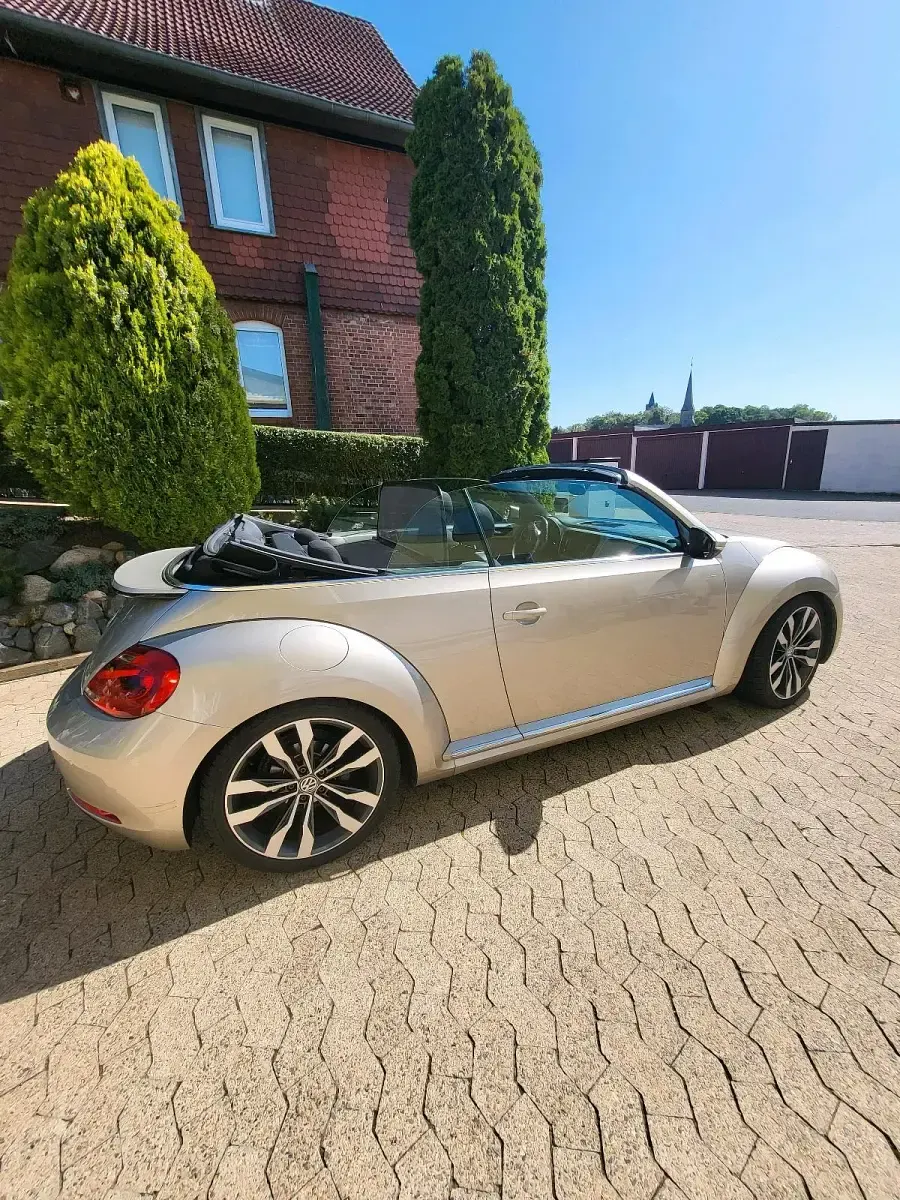 Gebraucht VW Beetle 105 PS (77 kW) 2014 Gold Kleinwagen