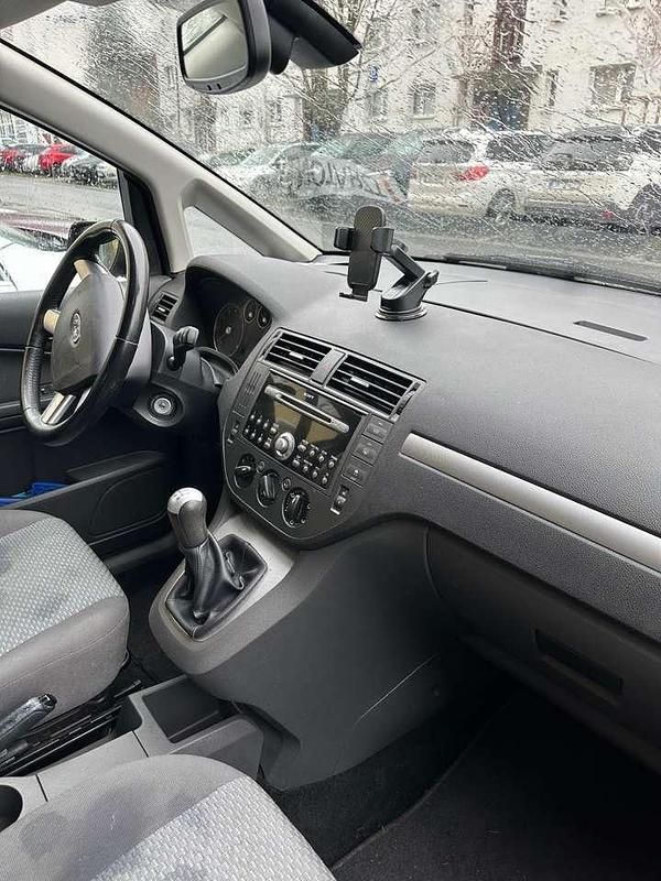 Gebraucht Ford Focus Trend 116 PS (85 kW) 2005 Grau Kombi