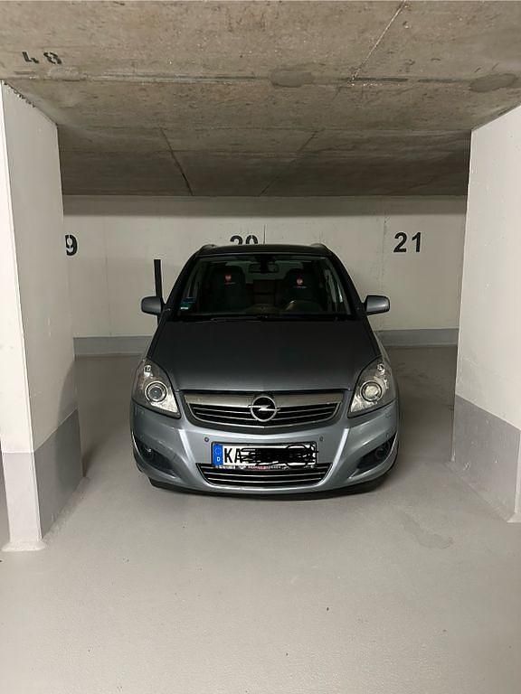 Silber Gebraucht 2011 Opel Zafira Van / Kleinbus | 3.500 € (Superpreis) - Bild 1/4