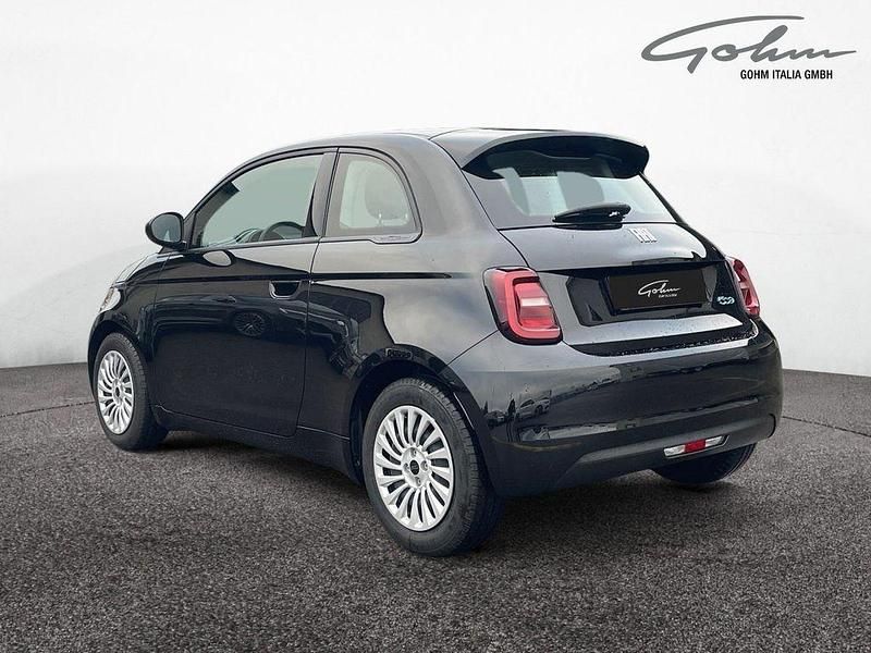 Gebraucht Fiat 500e Action 69 kW (95 PS) 2023 Schwarz Limousine