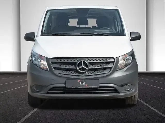 Gebraucht Mercedes Vito 136 PS (100 kW) 2022 Arktikweiß Van