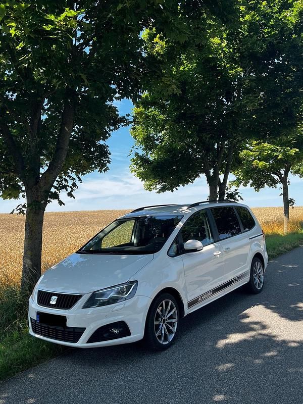Weiß Gebraucht 2012 VW Sharan Van / Kleinbus | 7.800 € (Guter Preis) - Bild 1/1