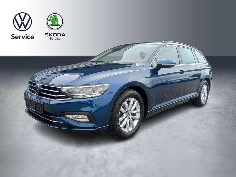 Blau Gebraucht 2023 VW Passat Business Kombi | 26.570 € (Guter Preis) - Bild 1/4