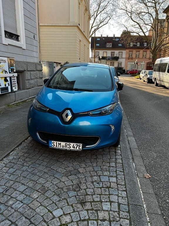 Blau Gebraucht 2018 Renault Zoe Kleinwagen | 7.999 € (Guter Preis) - Bild 1/4