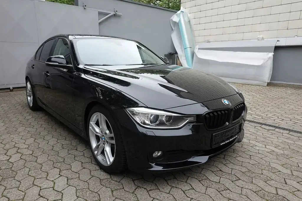 Brugt BMW 318 Performance 143 HK (105 kW) 2014 Sort Sedan
