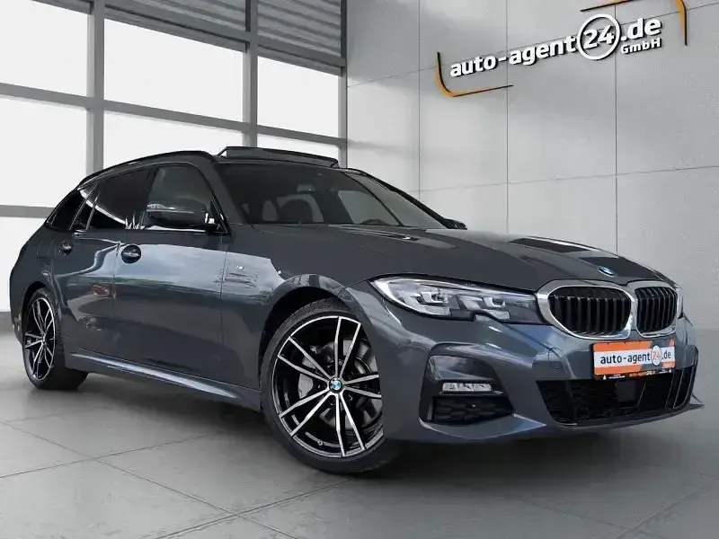 Gebraucht BMW 330 M Sport 286 PS (210 kW) 2022 Kombi