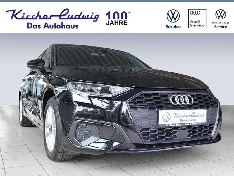 Mythosschwarz metallic Gebraucht 2024 Audi A3 Limousine | 28.990 € (Superpreis) - Bild 1/4