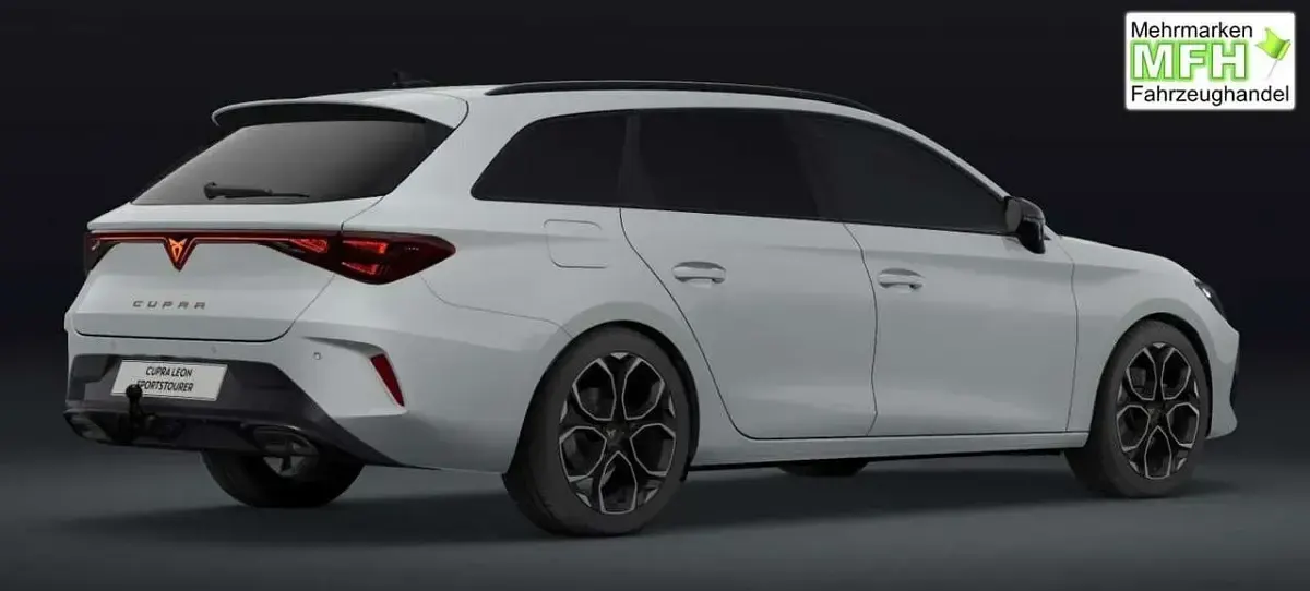 Neu Cupra Leon 204 PS (150 kW) 2026 Glacial white metallic Kombi