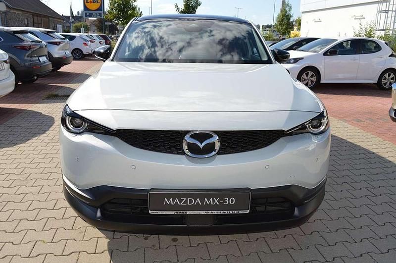 Neu Mazda MX30 Nagisa 170 PS (125 kW) 2025 Multitone ceramic white SUV