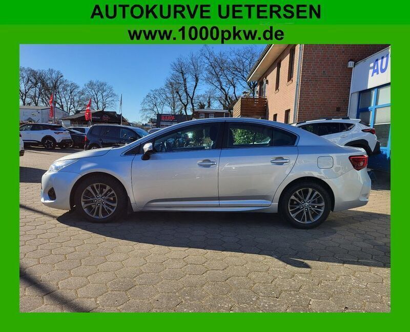 Gebraucht Toyota Avensis Active 143 PS (105 kW) 2018 Silber Limousine