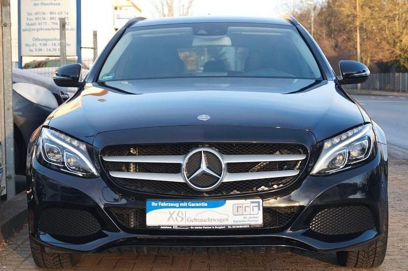 Gebraucht Mercedes C220 170 PS (125 kW) 2015 Schwarz Kombi