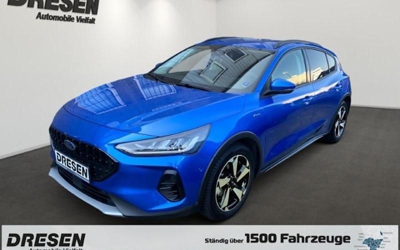Blau Gebraucht 2024 Ford Focus Active X Limousine | 25.590 € (Guter Preis) - Bild 1/4