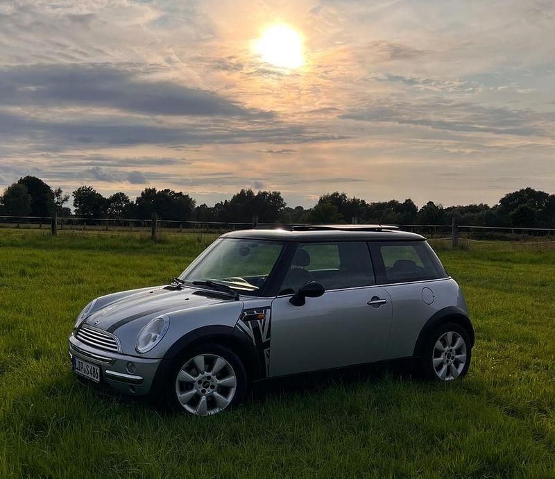 Schwarz Gebraucht 2002 Mini Cooper Kleinwagen | 2.200 € (Teuer) - Bild 1/4