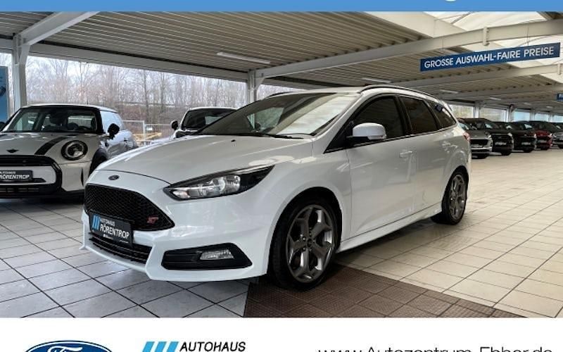 Gebraucht Ford Focus ST 185 PS (136 kW) 2018 Weiss Kombi