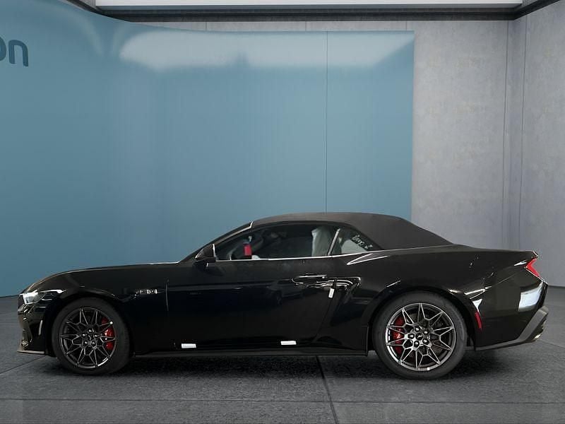 Neu Ford Mustang Convertible 446 PS (328 kW) 2025 Schwarz Cabrio