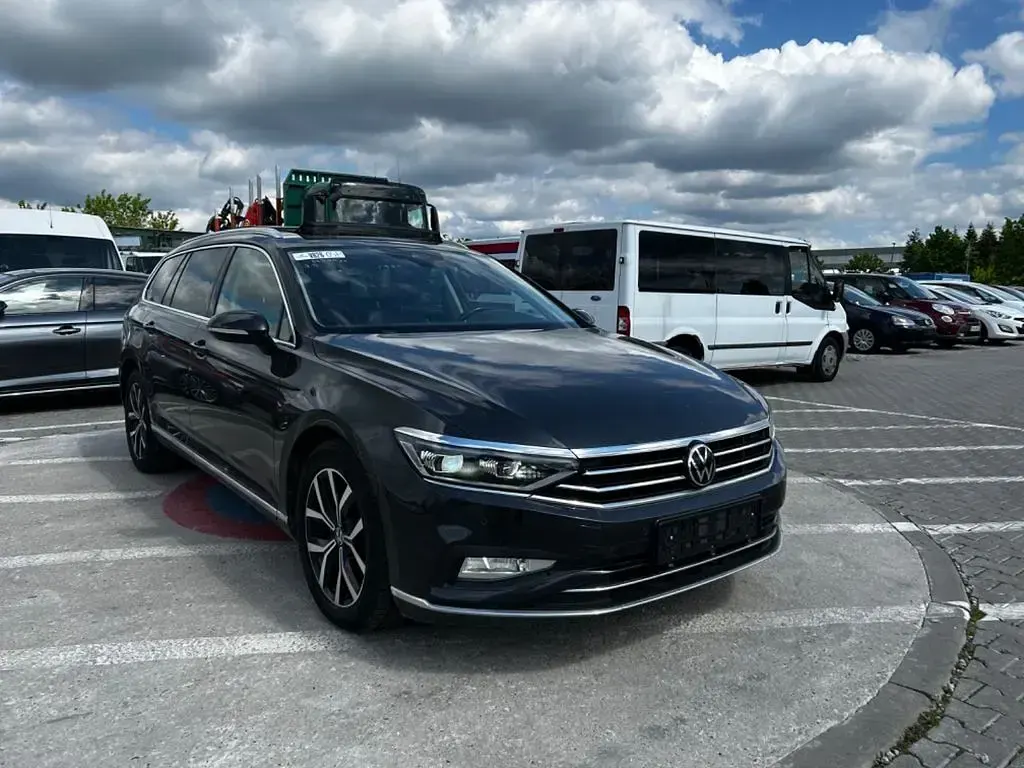 Gebraucht VW Passat Elegance 150 PS (110 kW) 2021 Grau Limousine