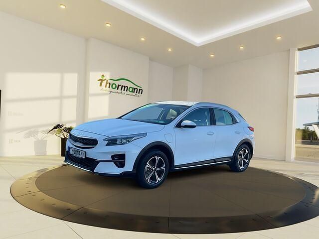 Gebraucht Kia XCeed Spirit 105 PS (77 kW) 2022 (hw2) deluxeweiss met. SUV
