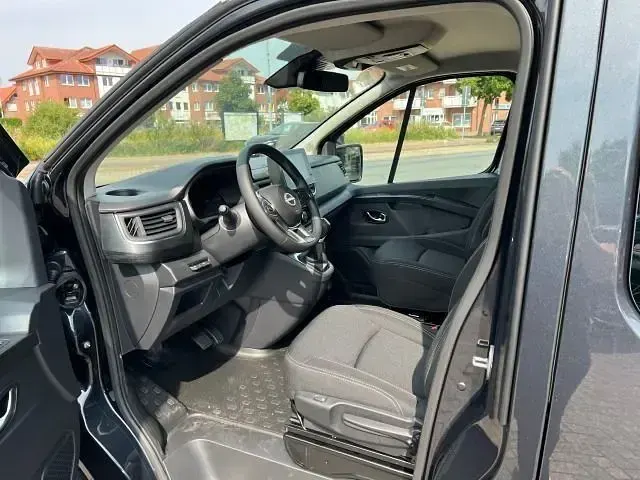 Gebraucht Nissan Primastar Tekna 170 PS (125 kW) 2025 Grau Van / Kleinbus